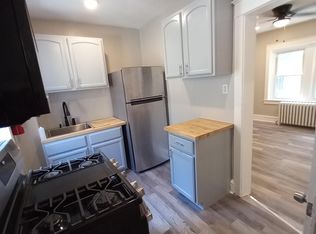 2527 Edgmont Ave APT B, Chester, PA 19013