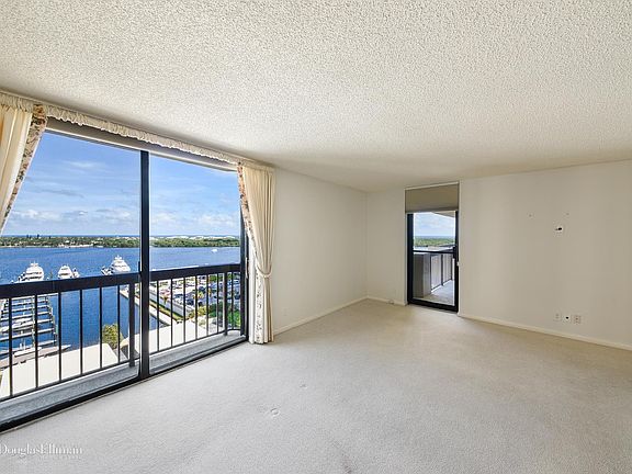 3rd image of 115 Lakeshore Dr APT 1146