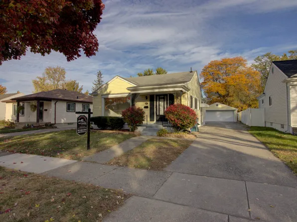 621 S Manitou Ave, Clawson, MI 48017