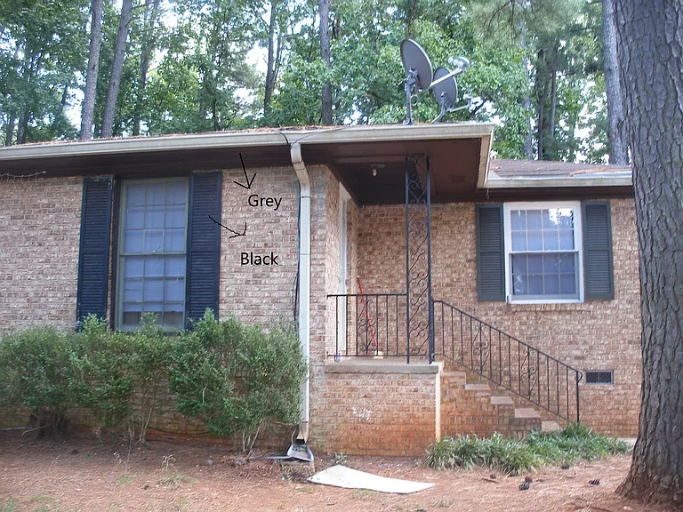 5352 Bishops Cir #B — Photo 2