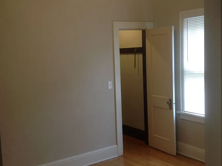 325 Litchfield Ave SE — Photo 7