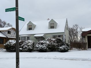 266 W Fremont Ave, Elmhurst, IL 60126