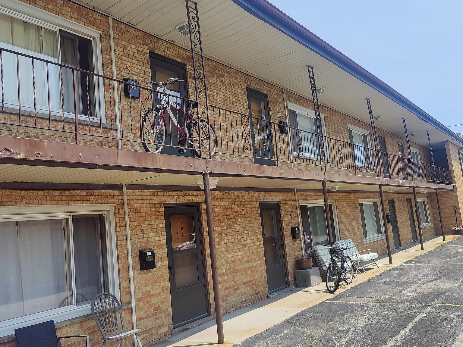 1 bed, 700 sqft, $1,400 — Photo 1