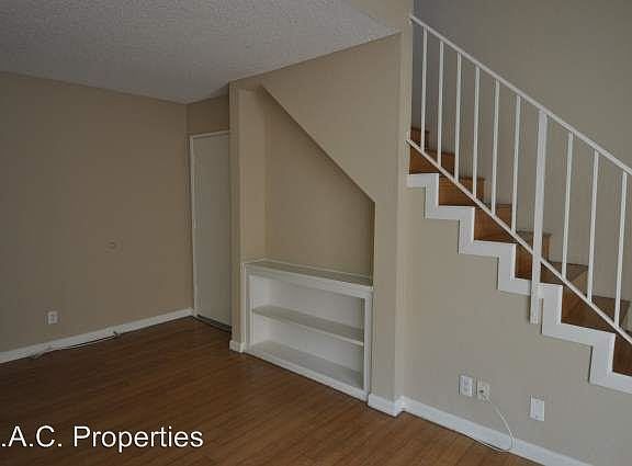 4th image of 11045 La Maida St APT 203