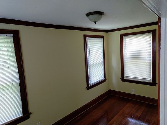 3rd image of 5536 Whetsel Ave