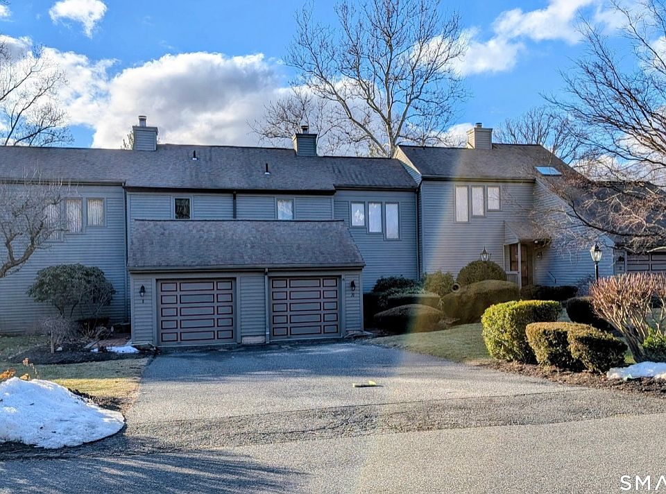 1st image of 10 Ledgewood Dr #10