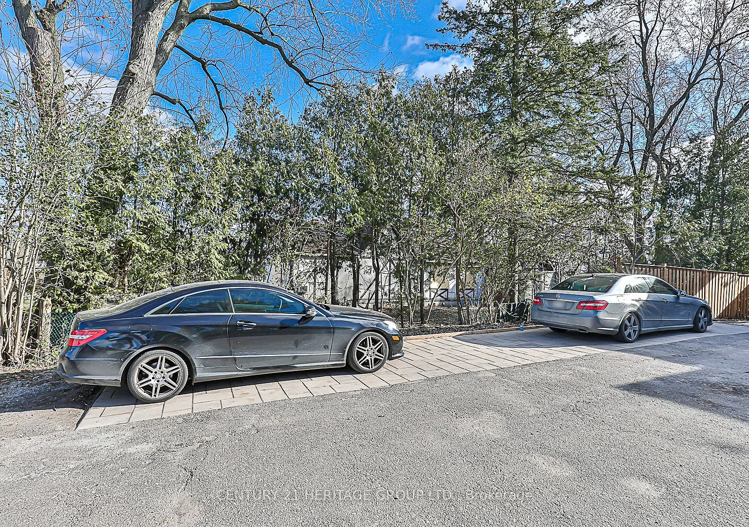 3 bed, $2,300 — Photo 2