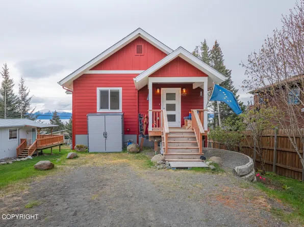 437 W Fairview Ave, Homer, AK 99603