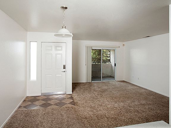 Villa Mondavi Two Bedroom Living Room and Entry