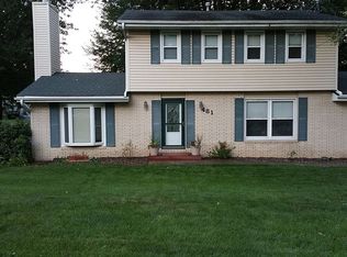 481 S Hickory Blvd, Pleasant Hill, IA 50327