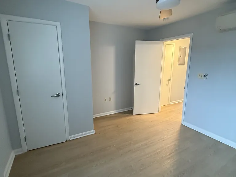 1431 East St NE #3 — Photo 11