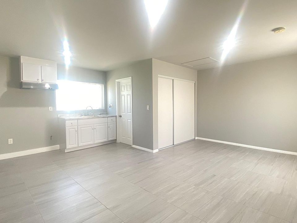 1st image of 8812 Odessa Ave