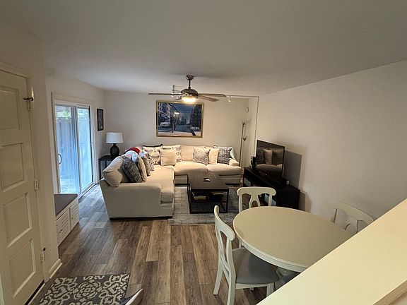 3rd image of 10401 Bigtree Cir E