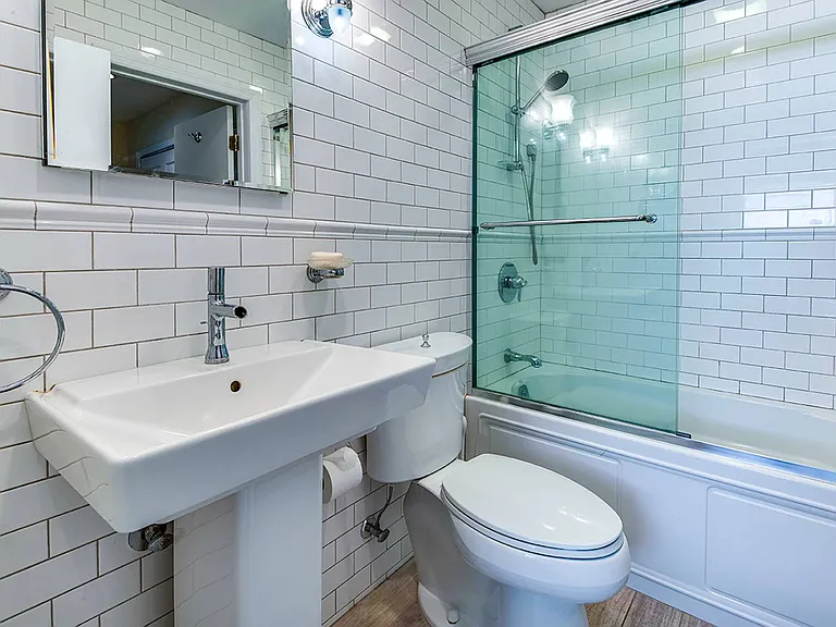 202 Treescape Dr #11A — Photo 16