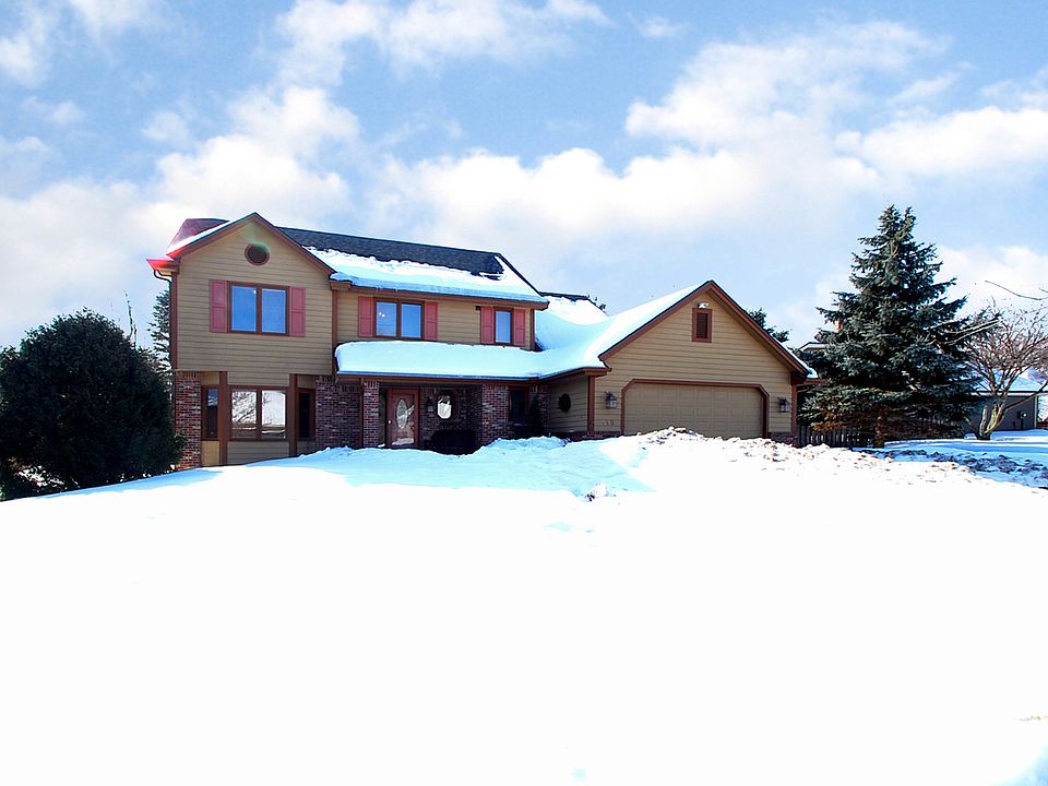 1st image of 118 White Oaks Ln