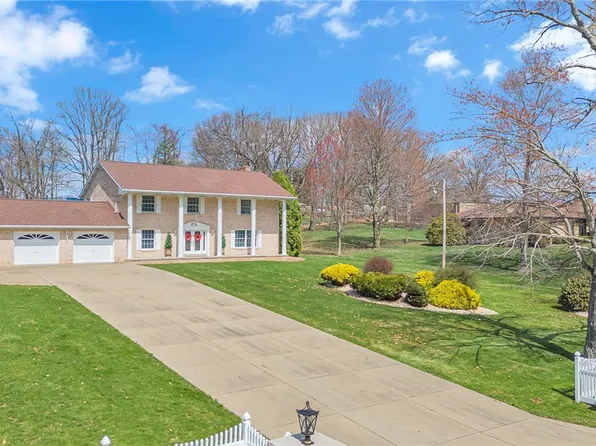 130 Hall Rd, Aliquippa, PA 15001