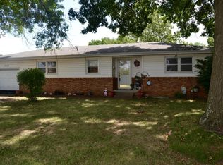 1412 S Luster Ave, Springfield, MO 65804