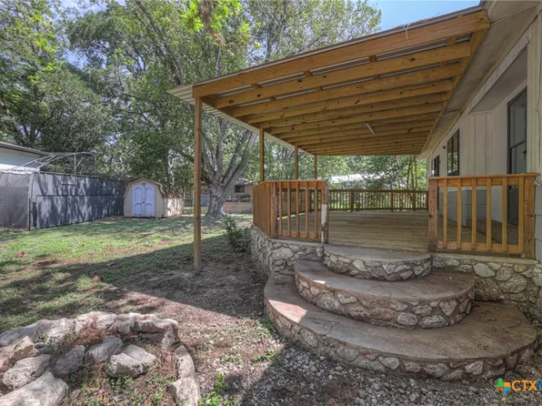 151 Deer Ln, New Braunfels, TX 78130