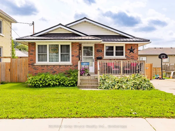 175 Fergus St S, Wellington North, ON N0G 2L2