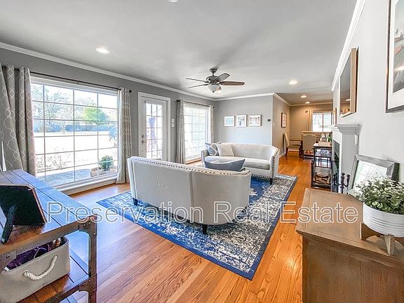 3rd image of 3805 Trail Lake Dr