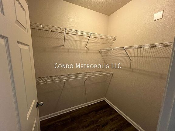 4th image of 911 N Orange Ave APT 127