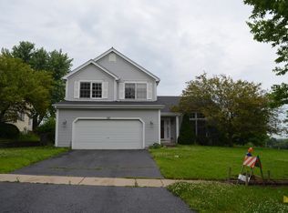 787 English Oaks Dr, Cary, IL 60013