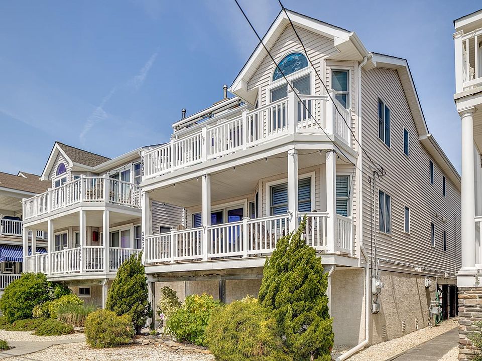1st image of 2830 West Ave #2830