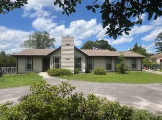 541 S Shore Dr, Southport, NC 28461