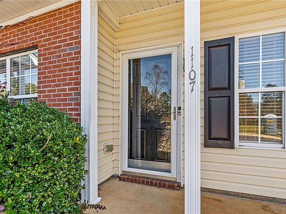 4th image of 1107 Brooksridge Way
