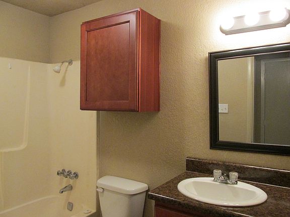 3rd image of 3009 S Quincy St #1-8