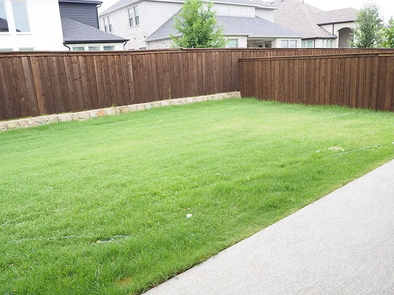 2613 Rosewood Way — Photo 41