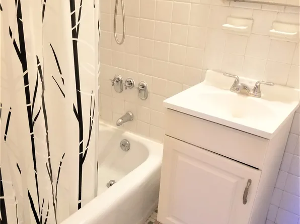 601 Surf Avenue image 14 of 14