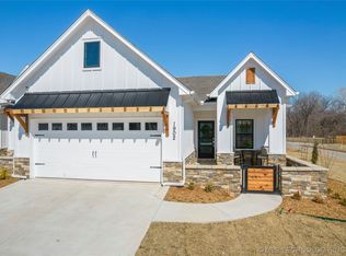 7814 S Sycamore Pl, Broken Arrow, OK 74011