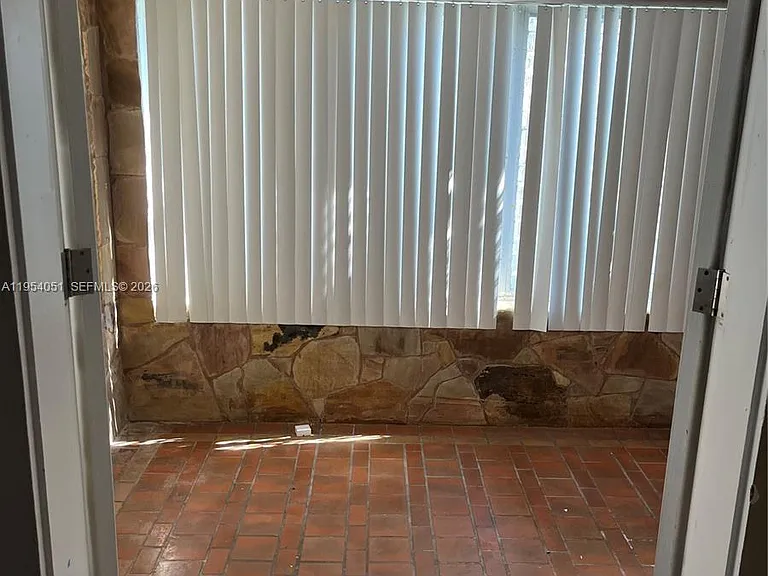 6 Farrey Ln — Photo 9