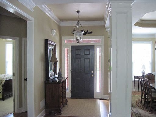 2nd image of 723 E Green Ln