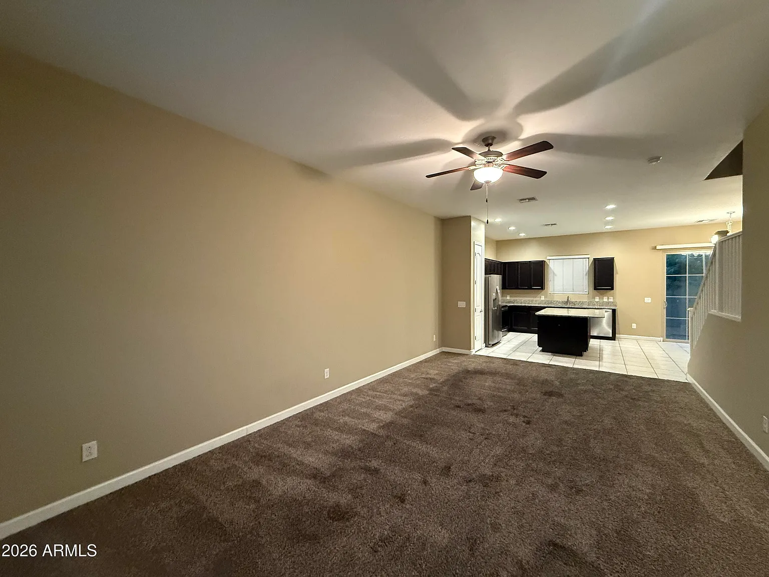 4 bed, 2.5 bath, 1960 sqft, $2,350 — Photo 2