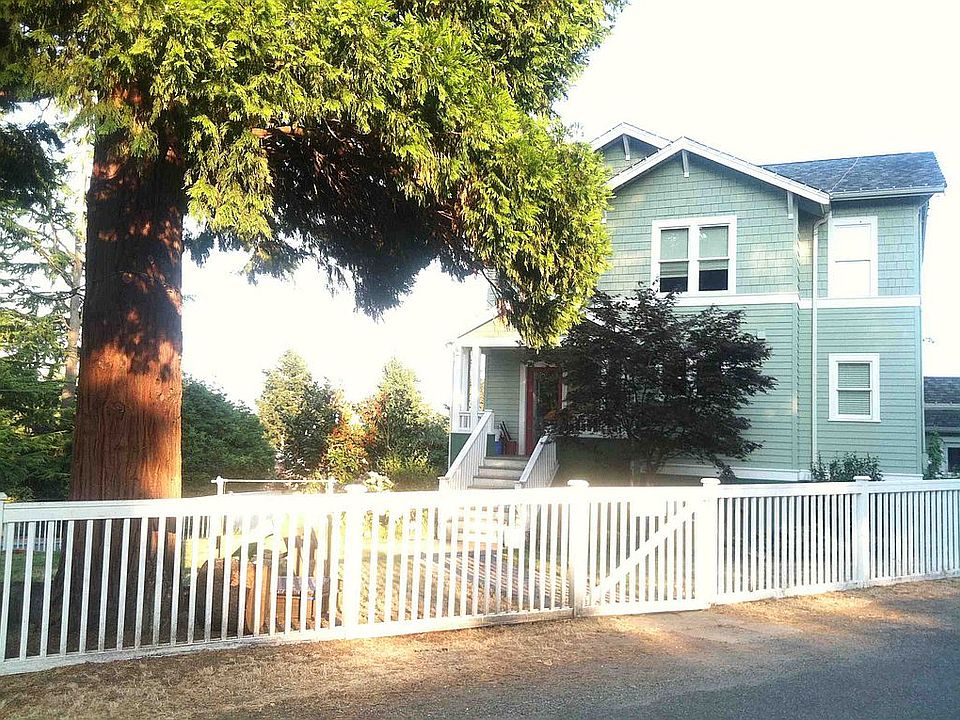 2nd image of 11737 Exeter Ave NE