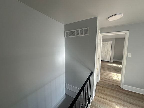 5th image of 513 N West St #B