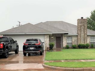 4821 Whisper Wind Dr, Wichita Falls, TX 76310