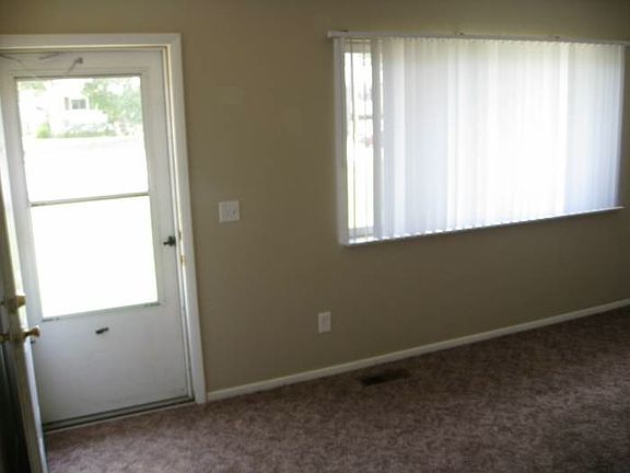 3rd image of 1317 Euclid Ave