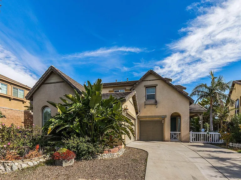 7597 Freestone Ct — Photo 31