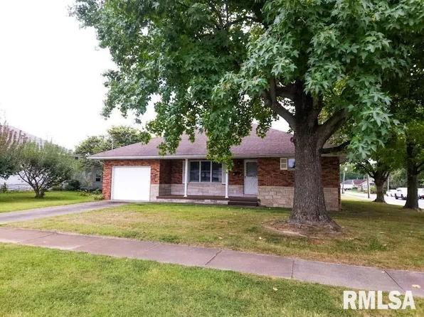 801 E Boulevard St, Marion, IL 62959