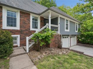 6104 Albervan St, Shawnee, KS 66216
