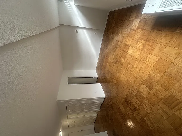Calvert House Apartments — Photo 39