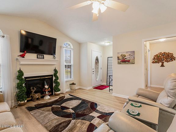 2nd image of 11418 Ridge Lake Dr