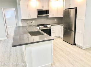 224 3rd St, Huntington Beach, CA 92648