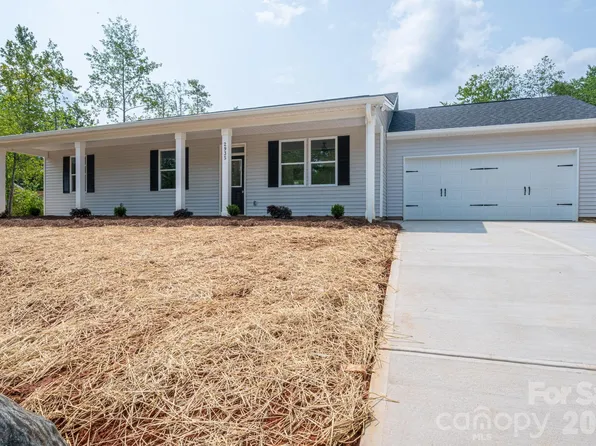2935 Heavners Farm Ct, Lincolnton, NC 28092
