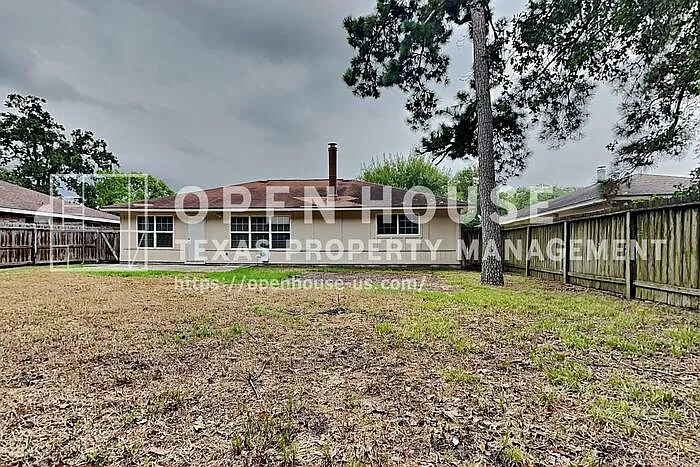 16854 Gleneagle Dr N — Photo 21