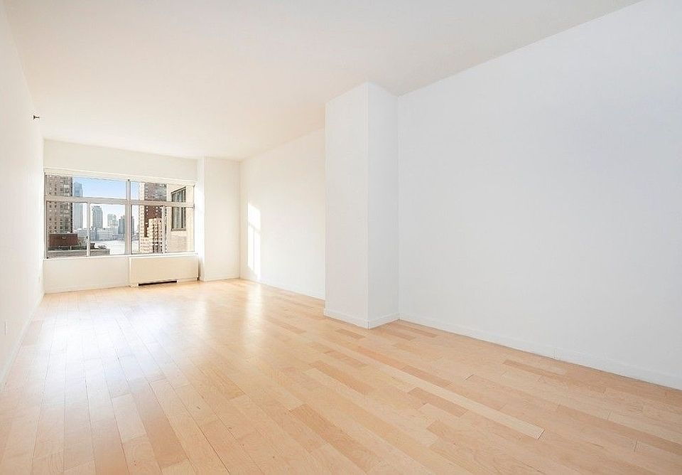1st image of 90 Washington St APT 9T