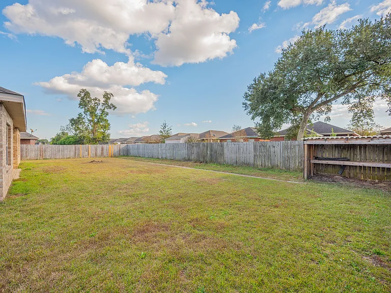 3927 Tuscany Way — Photo 17